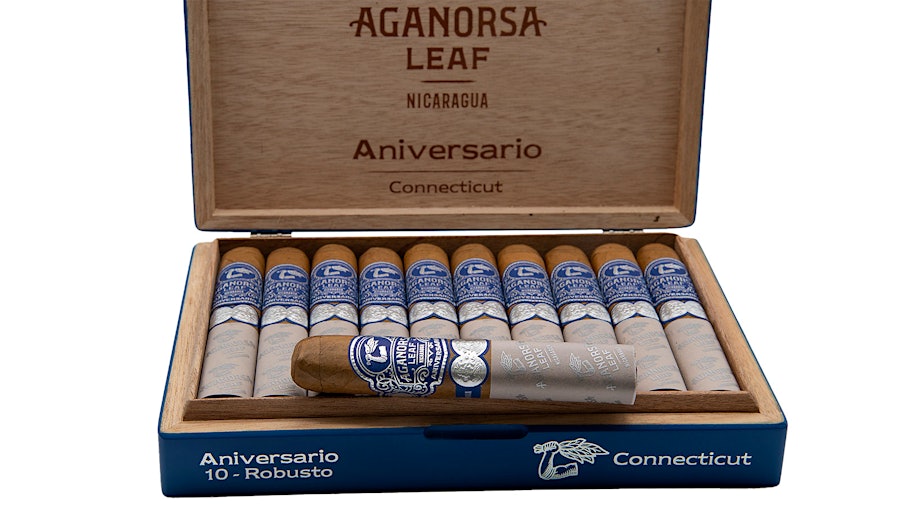 Aganorsa Leaf cigar photograph 2